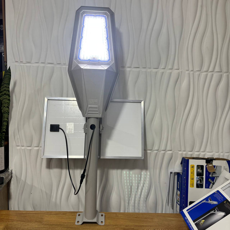 Lampara Solar de Exterior 400W – Luz de Calle IP66 con Panel y Control Remoto foto 10