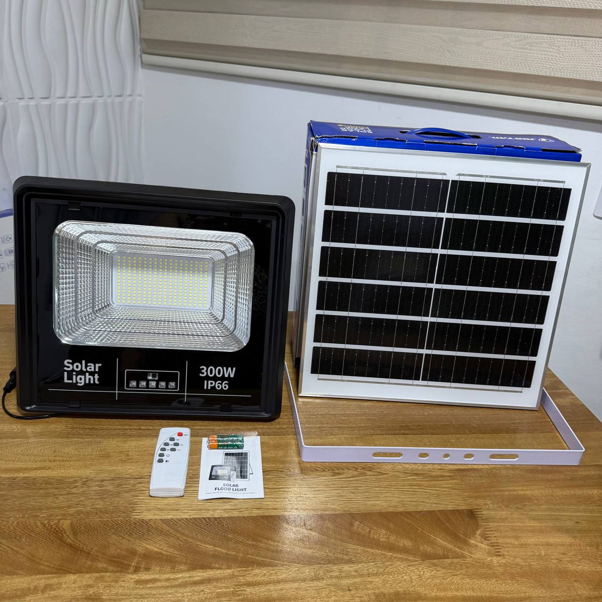 Reflector Solar Jortan 300W — Seguridad para tu Hogar - 8