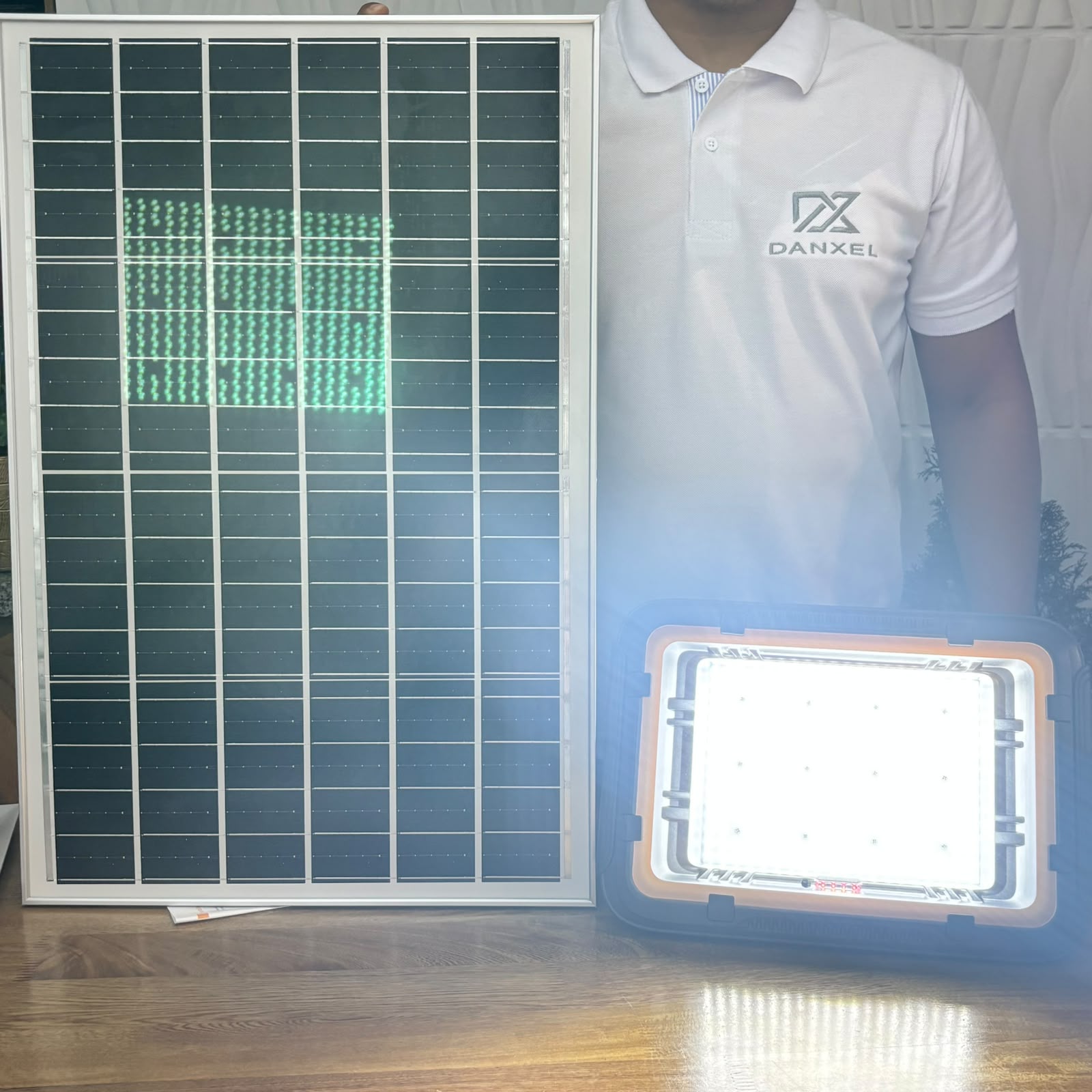 reflector solar Hardy de 600 watt con 3 Años de garantía