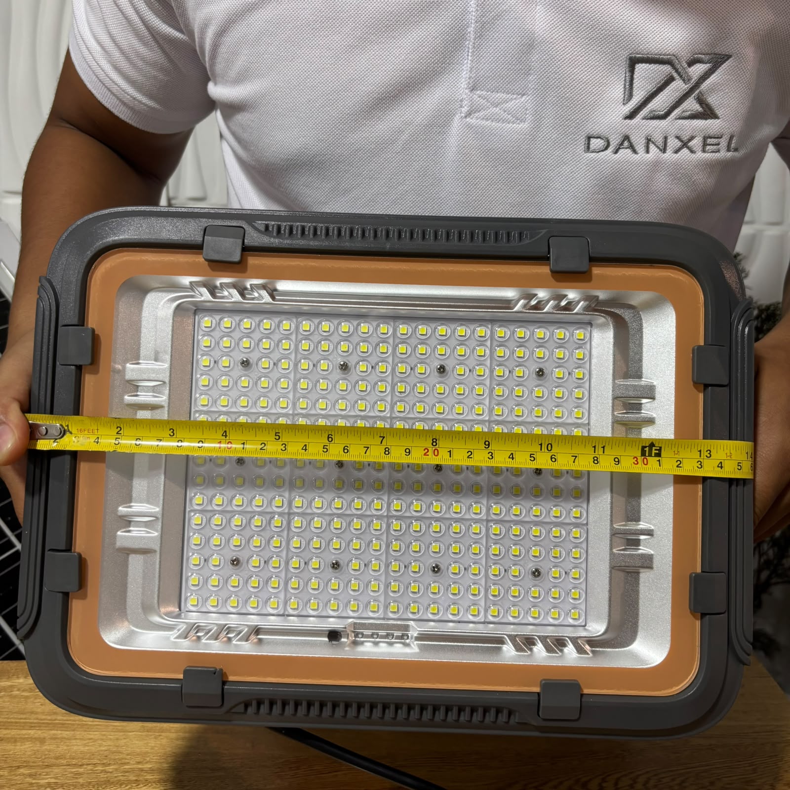 reflector solar Hardy de 600 watt con 3 Años de garantía