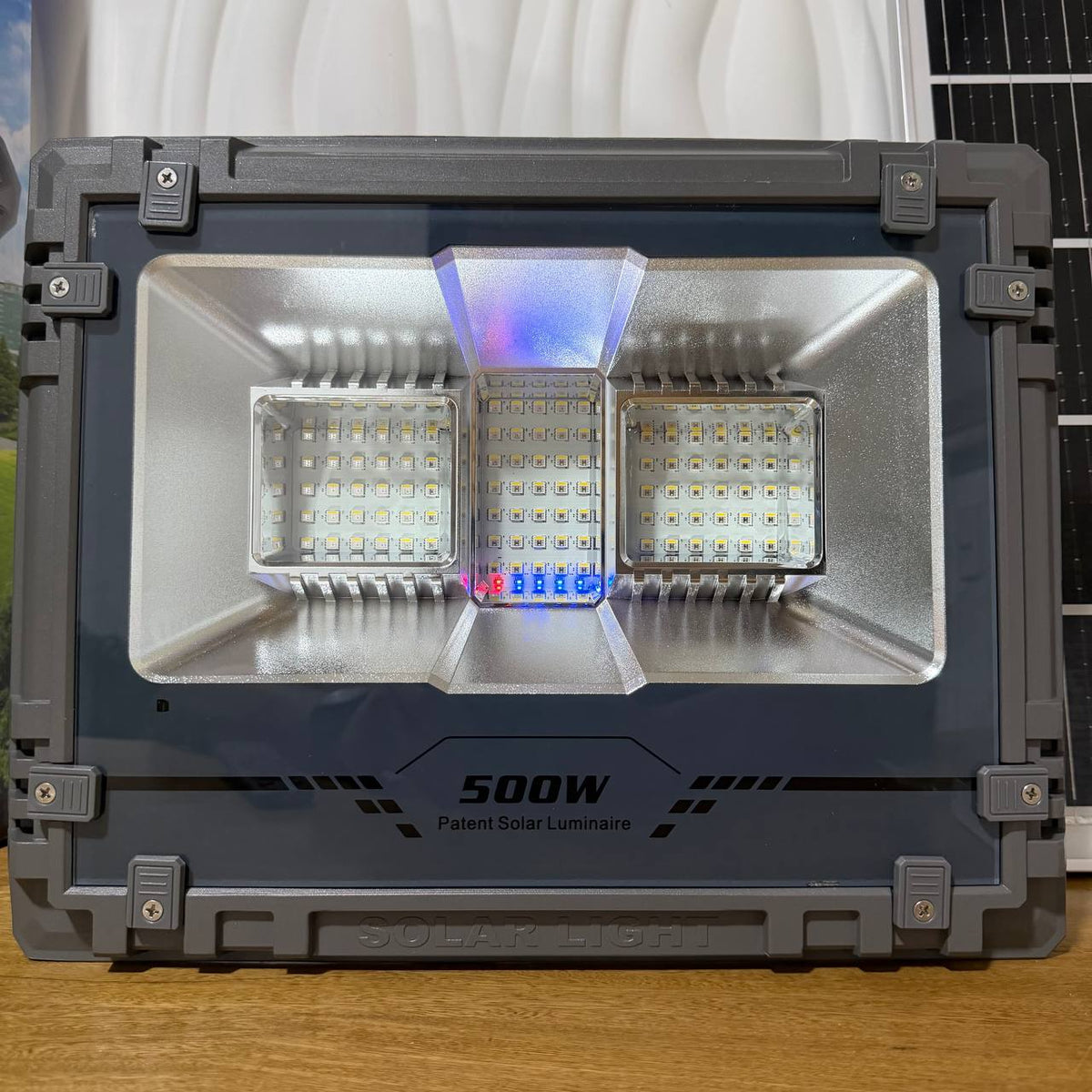 Reflector Solar RGB 500W — Multicolor con Panel Solar y Control Remoto - 7