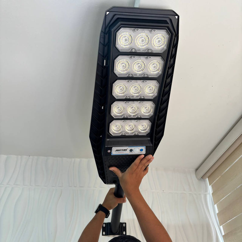 Lámpara Solar Jortan 500W – Luz de Calle Tamaño grande (75 × 29 cm)y Control Remoto foto 11