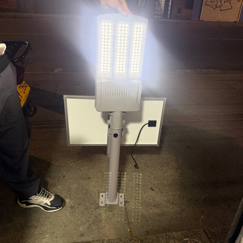 Lámpara Solar Hardy 1500W — Alumbrado Público con Panel Solar Independiente y Control Remoto foto 8