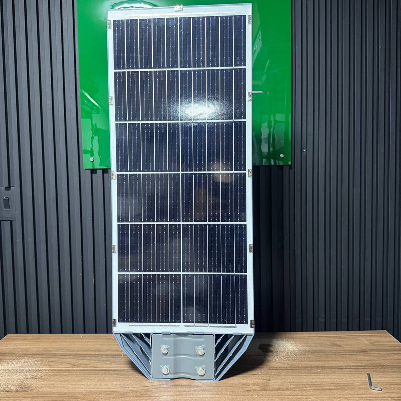 Lámpara Solar Hardy Solaris 2000 — Luz Cálida 3000K · Industrial y Áreas Extensas foto 9