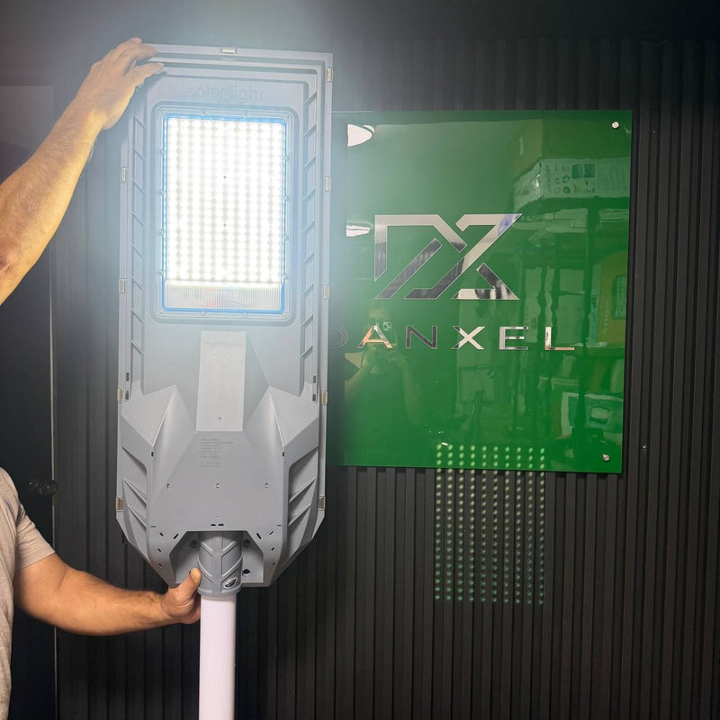 Lámpara Solar Hardy Solaris 2000 — Luz Fría 6500K · Industrial y Áreas Extensas foto 10